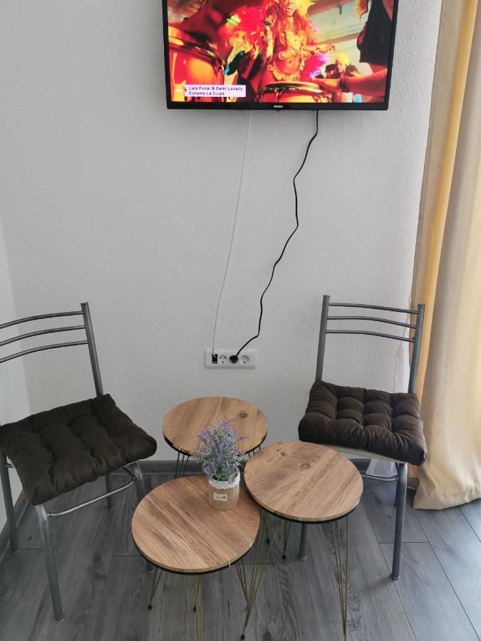 Gopo Guesthouse Elshani Exteriör bild